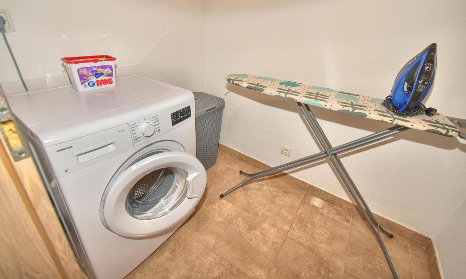 Apartments Dominika Trogir Zewnętrze zdjęcie