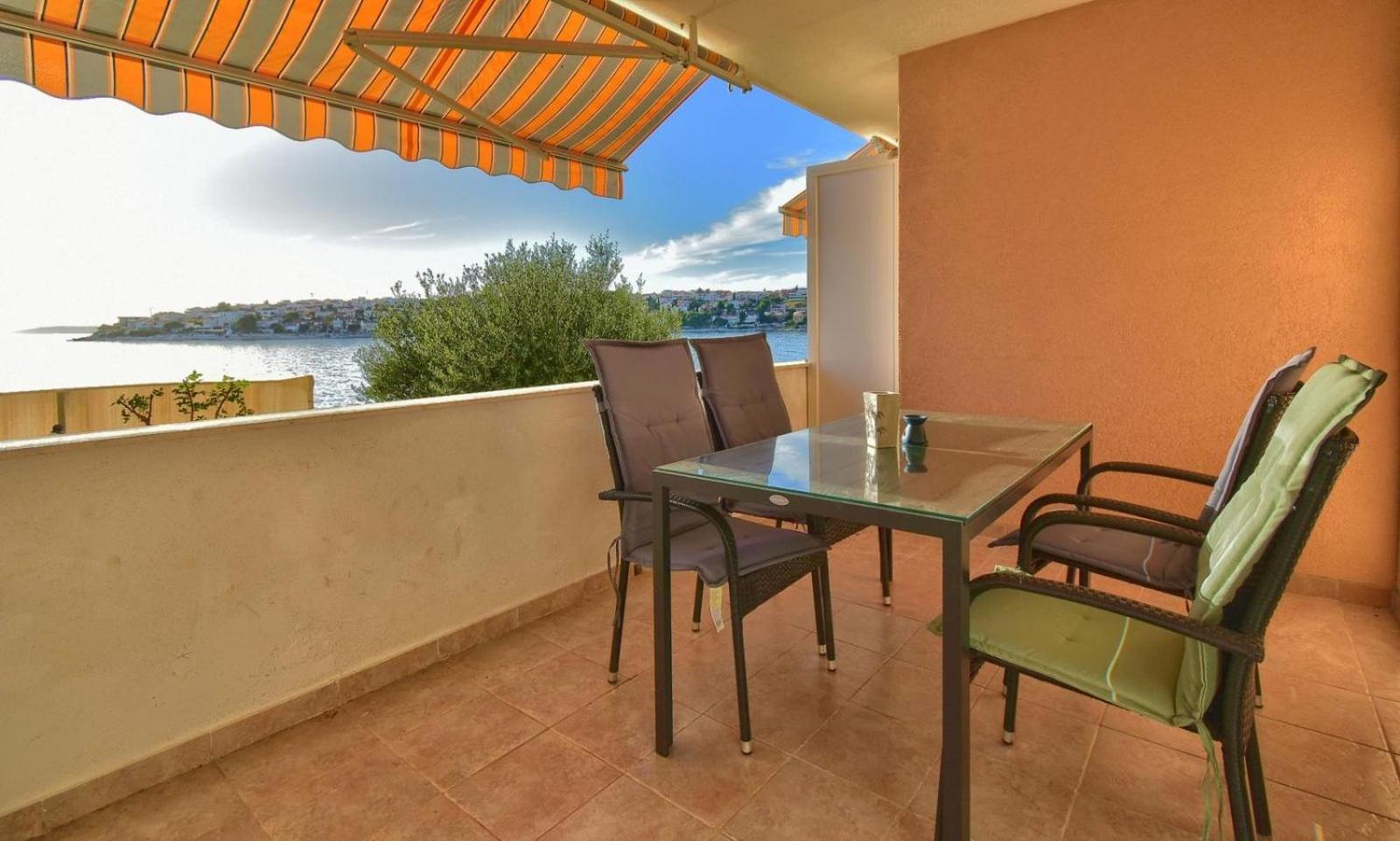 Apartments Dominika Trogir Zewnętrze zdjęcie